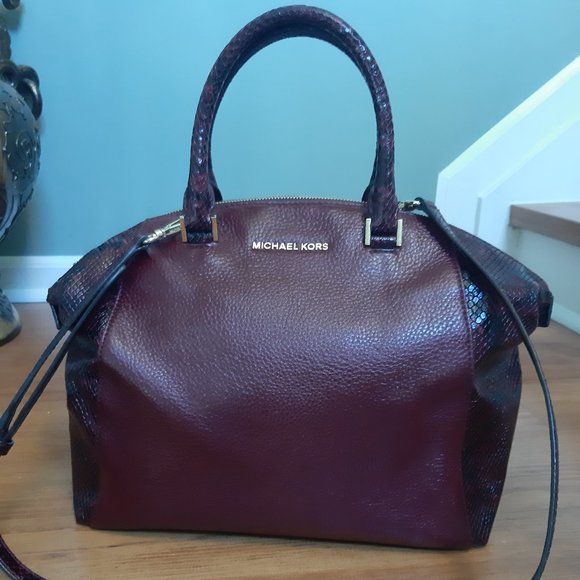 MICHAEL Michael Kors Riley Python bag - Picture 1 of 9